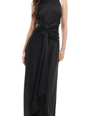 Elegant Black Evening Gown with Waist Tie